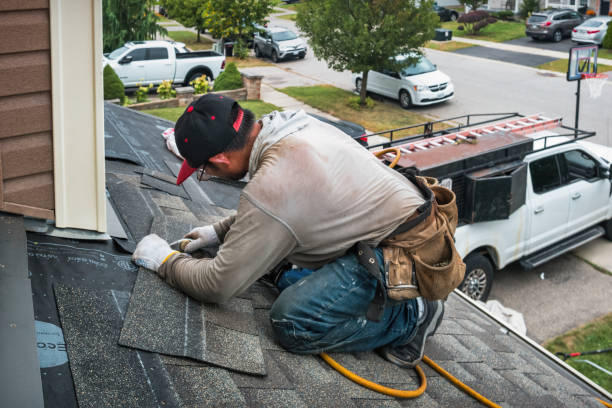 Professional Gutter Installation technician working in Lexington, MI